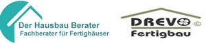 Der Hausbau Berater - Drevo Fertigbau Logo von Der Hausbau Berater und Drevo Fertigbau nebeneinander.